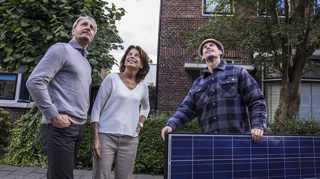 Zonnepanelen laten plaatsen