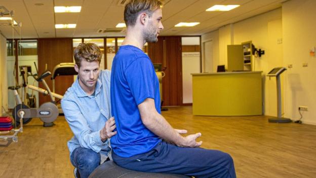 Bekijk de 8 tips om re-integratie van je werknemers te bevorderen