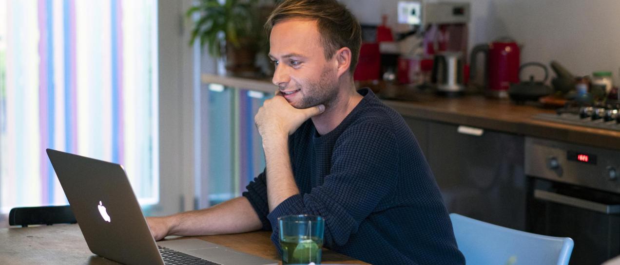 Op onze pagina verwerkingstijden inkomen ziet u welke reactietermijnen wij aanhouden.