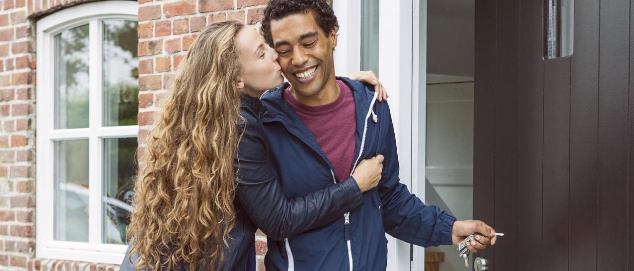stel heeft huis gekocht en gaat verhuizen